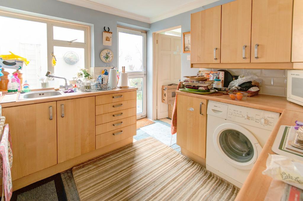 1 Bedroom Flat to Rent in Seaford, BN25 1EN