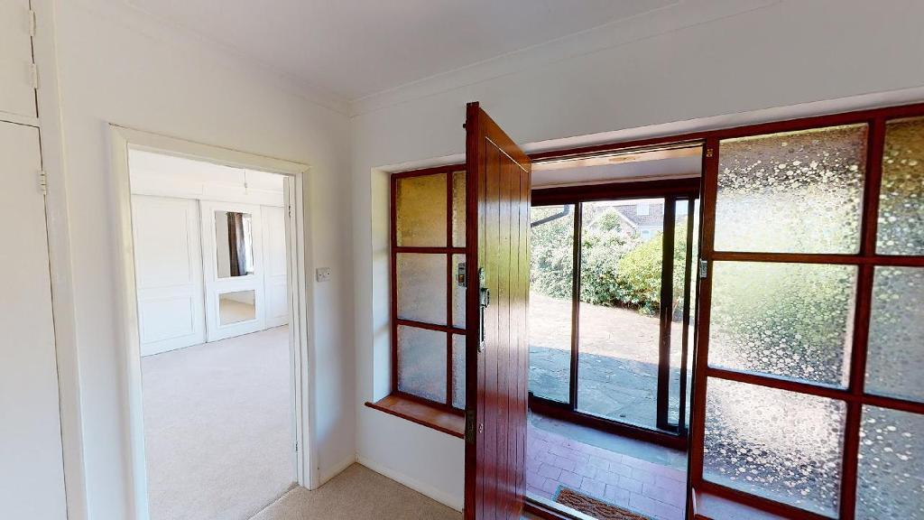 2 Bedroom Bungalow to Rent in Seaford, BN25 2LN