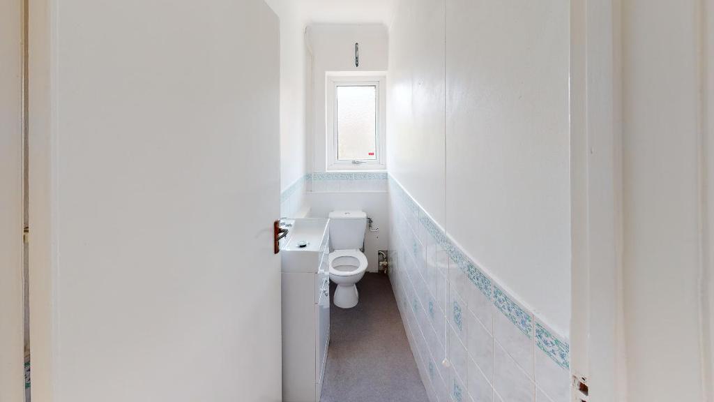 2 Bedroom Bungalow to Rent in Seaford, BN25 2LN