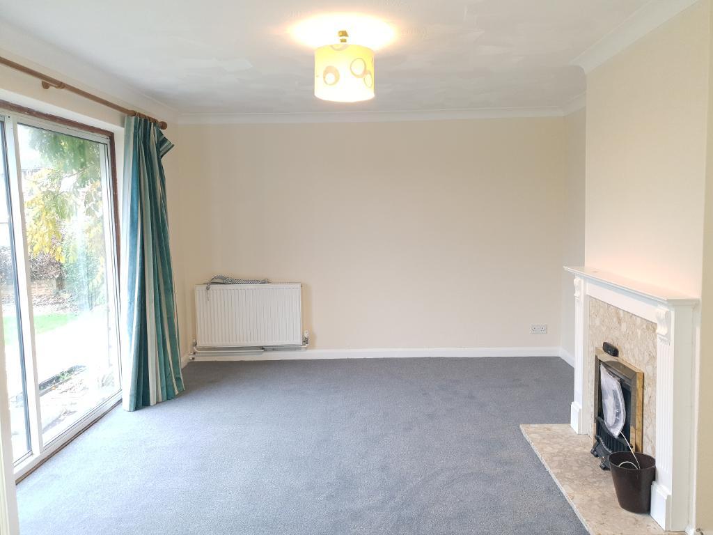 3 Bedroom Bungalow to Rent in Seaford, BN25 3UL