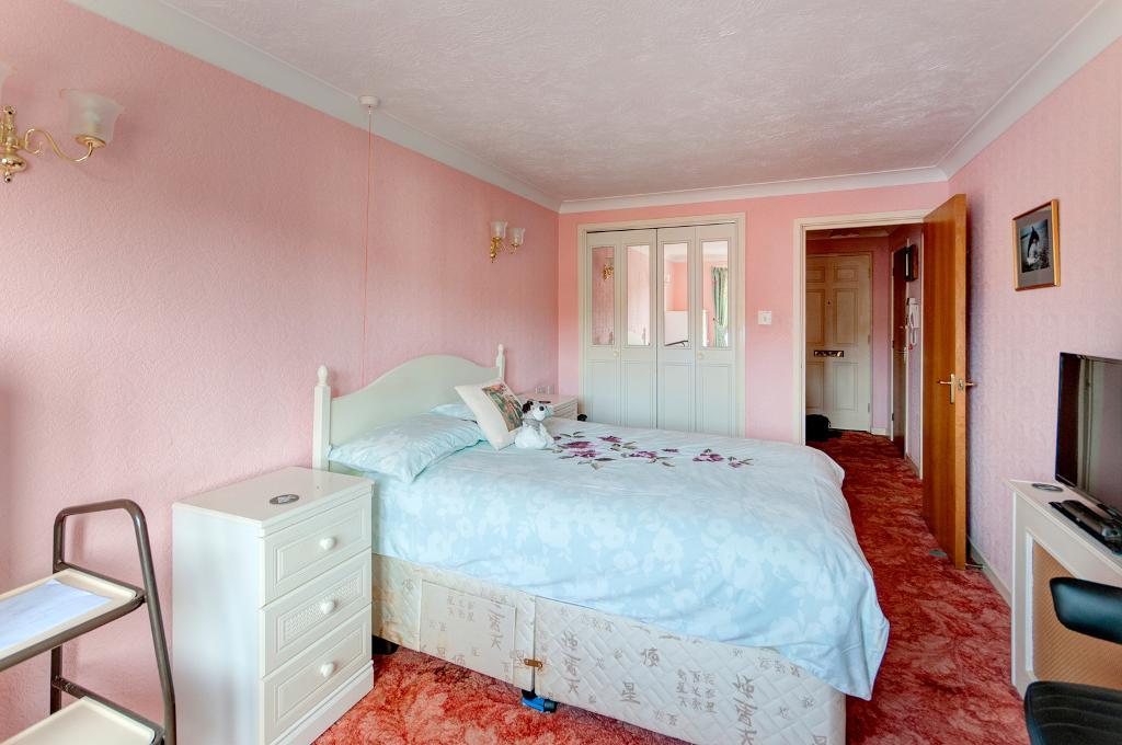 1 Bedroom Retirement flat for Sale in Seaford, BN25 3ET