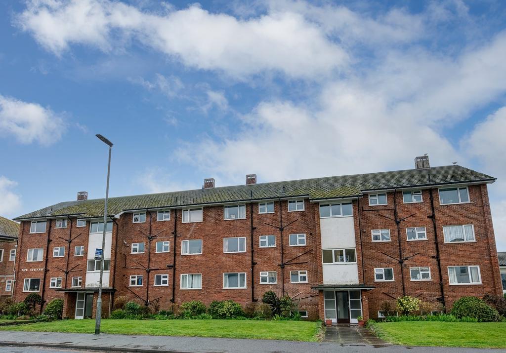 2 Bedroom Flat for Sale in Seaford Newberry Tully