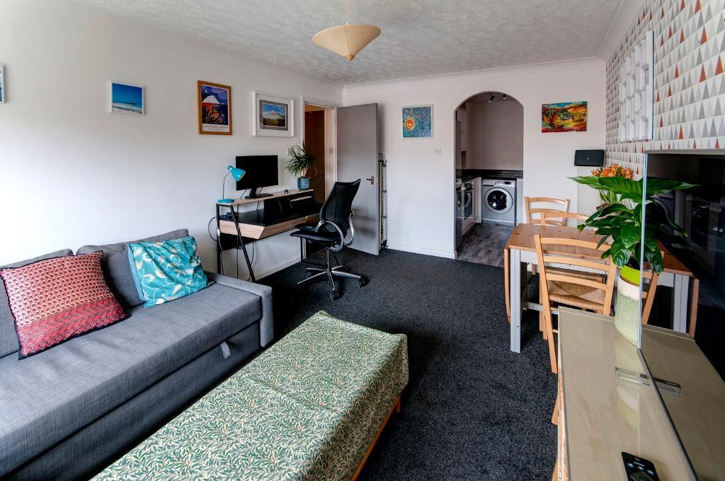 1 Bedroom Flat for Sale in Seaford Newberry Tully