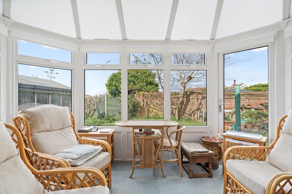 4 Bedroom House for Sale in Seaford, BN25 2QE