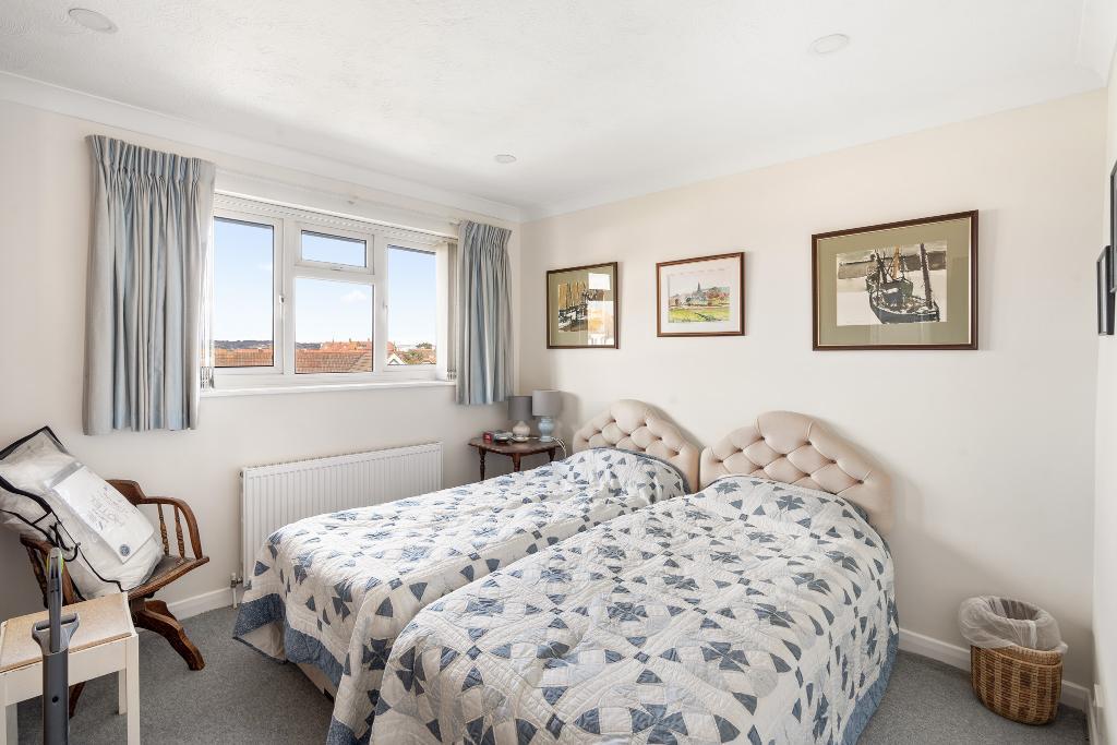 4 Bedroom House for Sale in Seaford, BN25 2QE