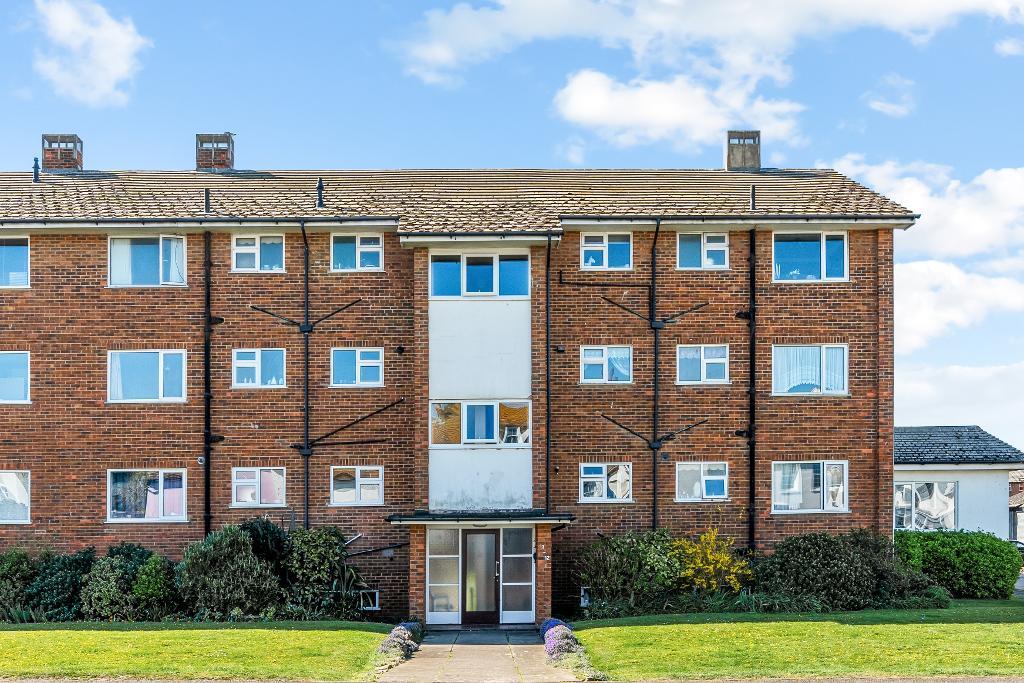 2 Bed Flat Property for Sale in Seaford, BN25 1HY by Newberry Tully