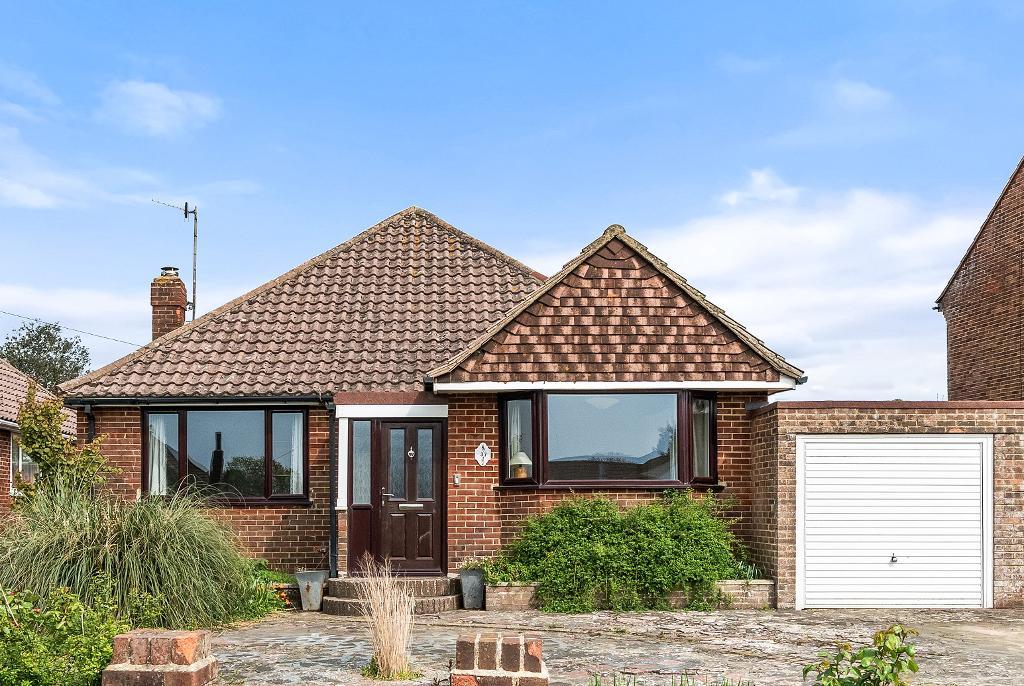 3 Bed Chalet Bungalow Property for Sale in Seaford, BN25 3JY by Newberry Tully