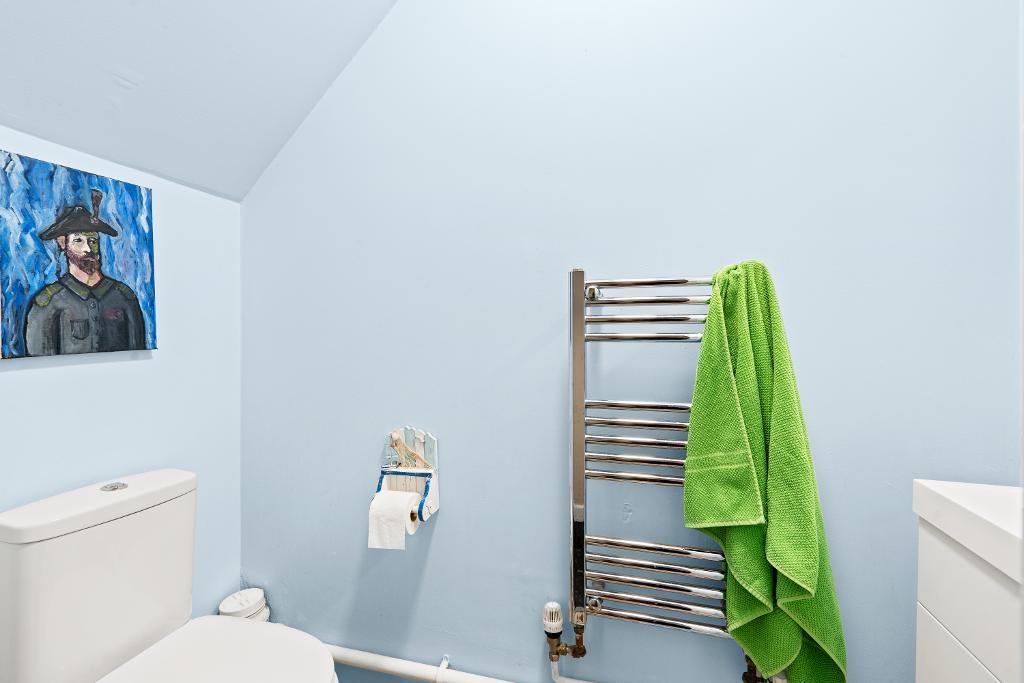 3 Bedroom House for Sale in Seaford, BN25 1EY