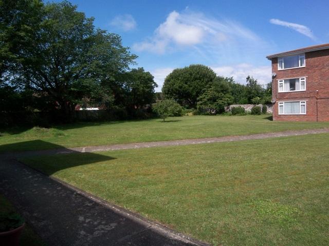 1 Bedroom Flat to Rent in Seaford, BN25 2EL