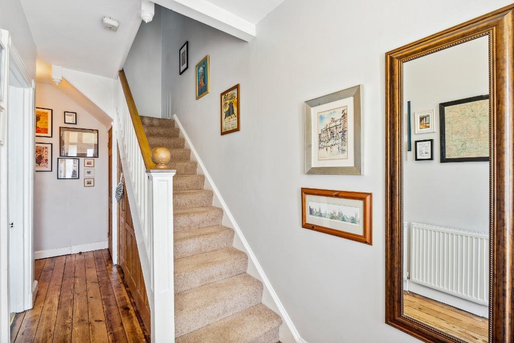 4 Bedroom House for Sale in Seaford, BN25 4PR