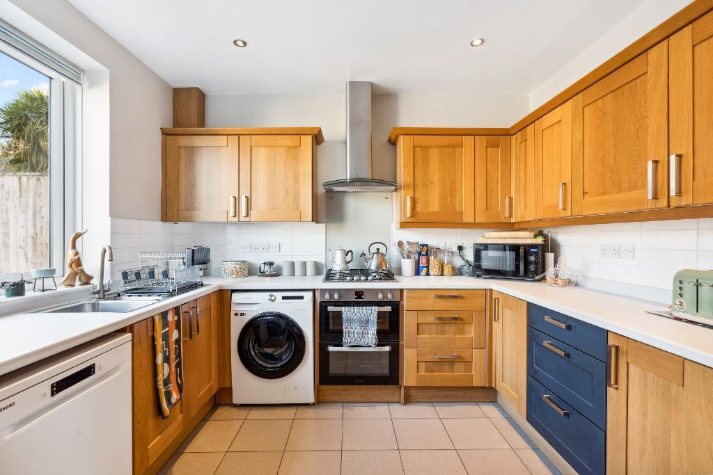 4 Bedroom House for Sale in Seaford, BN25 4PR