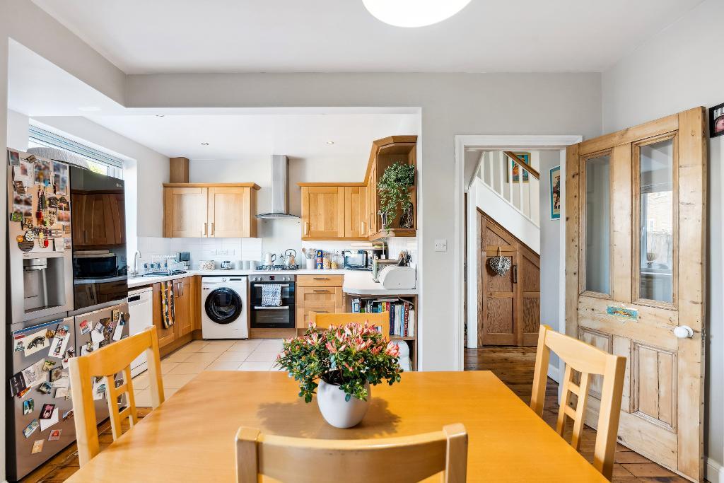 4 Bedroom House for Sale in Seaford, BN25 4PR
