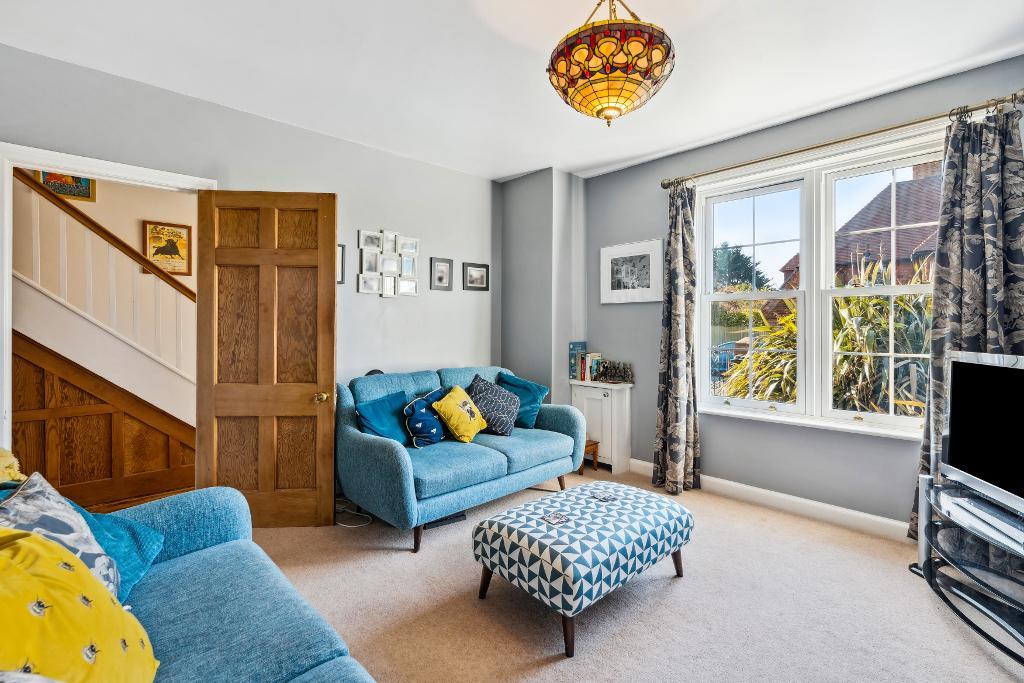 4 Bedroom House for Sale in Seaford, BN25 4PR