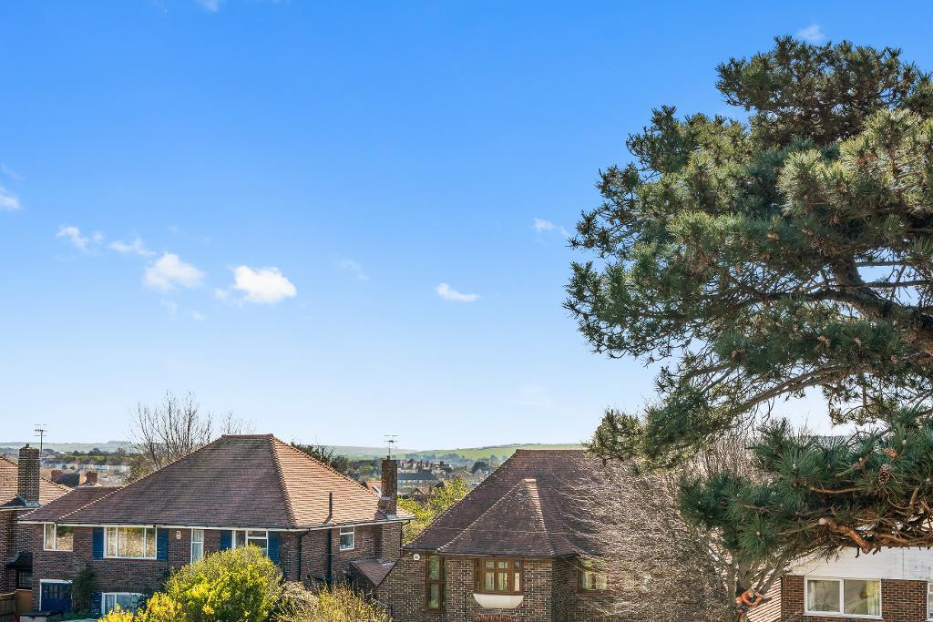 2 Bedroom Flat for Sale in Seaford, BN25 2LB