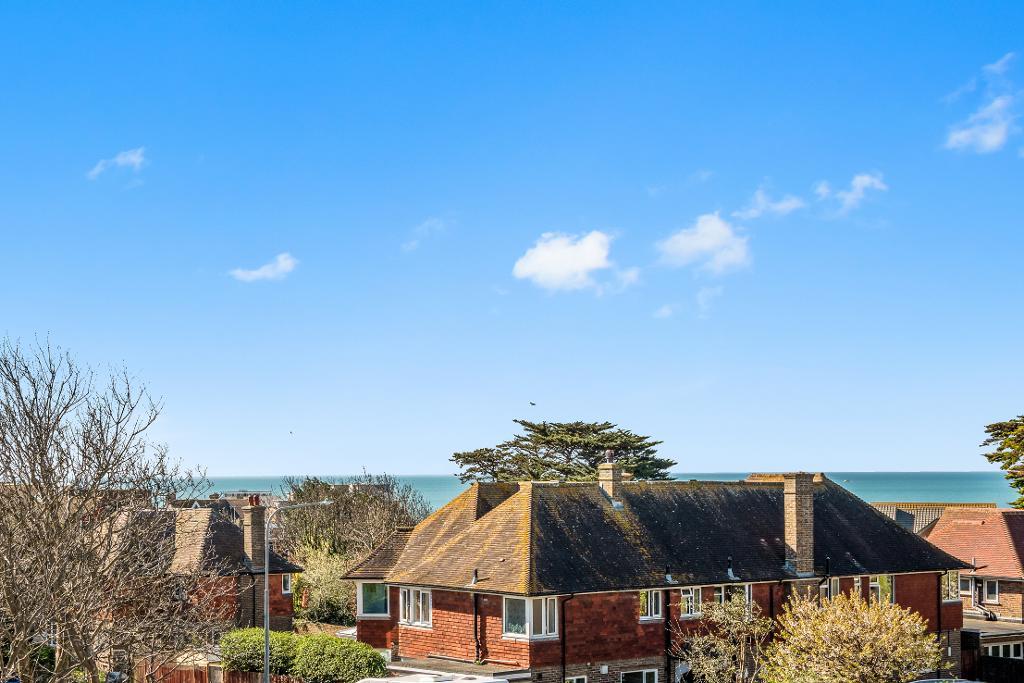 2 Bedroom Flat for Sale in Seaford, BN25 2LB