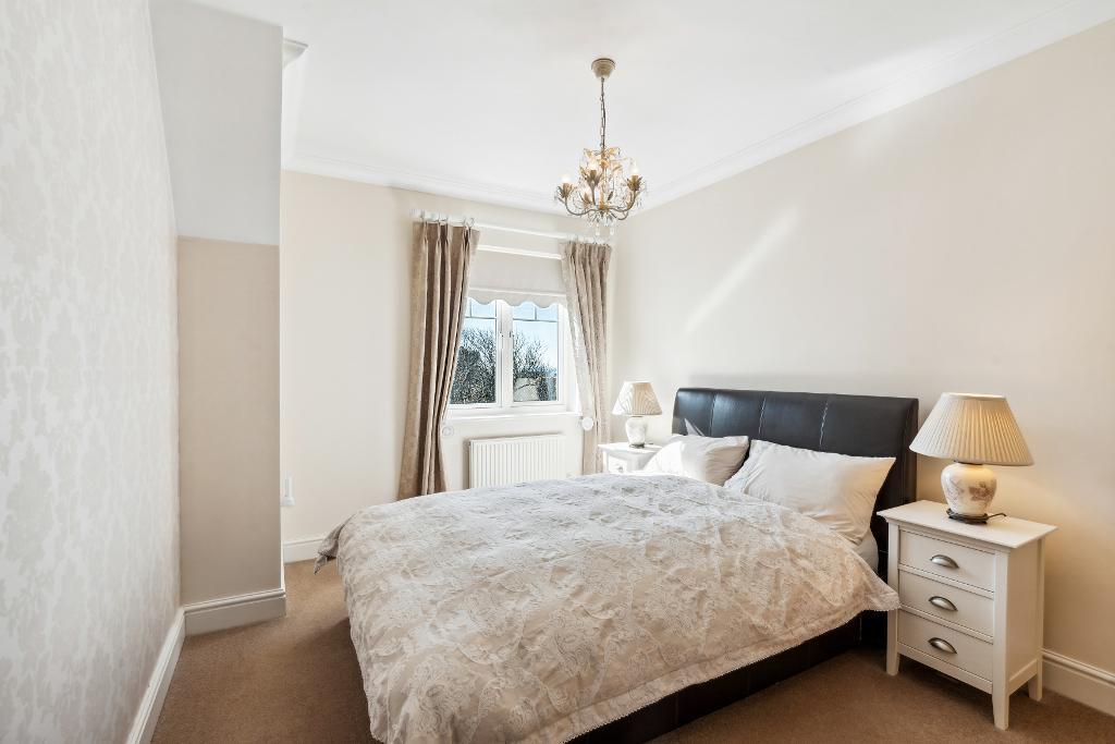 2 Bedroom Flat for Sale in Seaford, BN25 2LB
