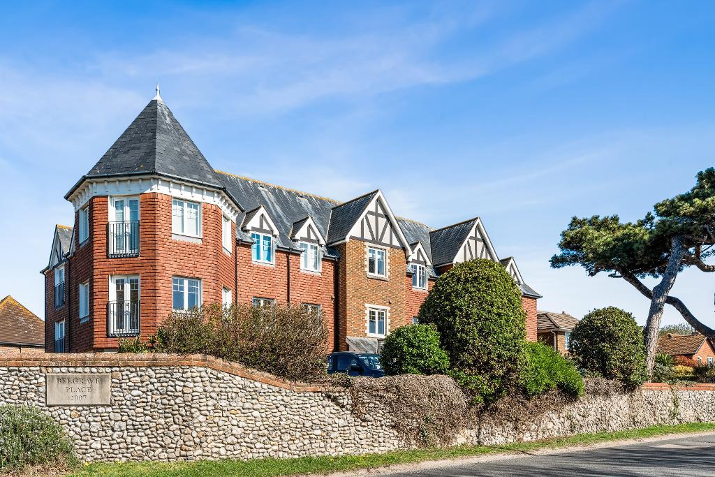 2 Bedroom Flat for Sale in Seaford, BN25 2LB
