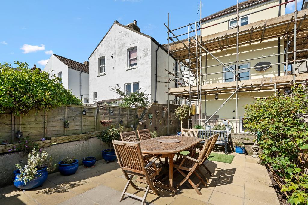 3 Bedroom House for Sale in Seaford, BN25 2DL
