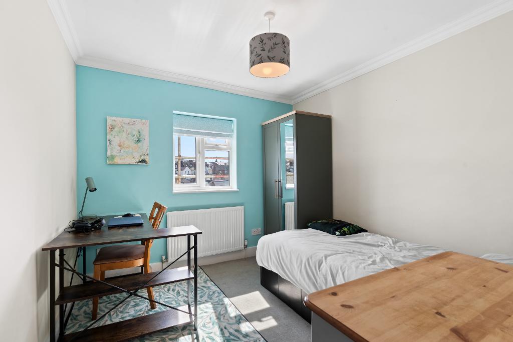 3 Bedroom House for Sale in Seaford, BN25 2DL