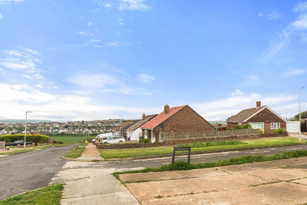 2 Bedroom Bungalow for Sale in Seaford, BN25 2RN