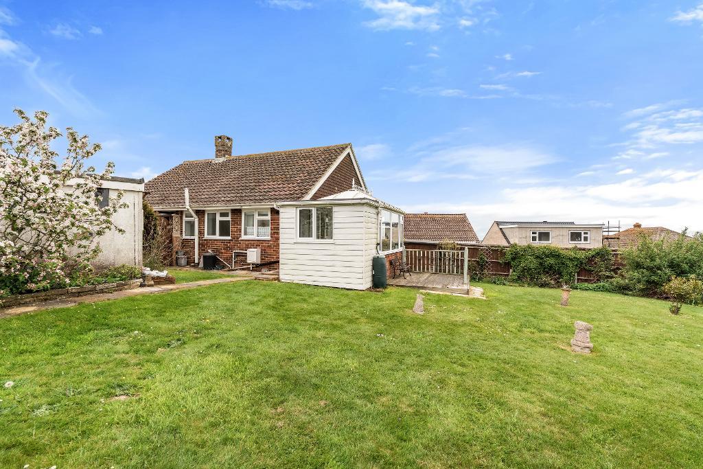 2 Bedroom Bungalow for Sale in Seaford, BN25 2RN
