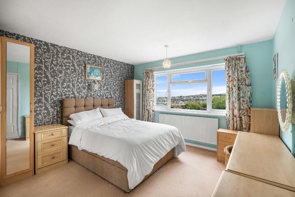 2 Bedroom Bungalow for Sale in Seaford, BN25 2RN