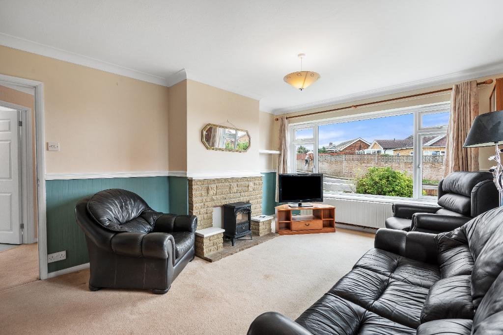 2 Bedroom Bungalow for Sale in Seaford, BN25 2RN