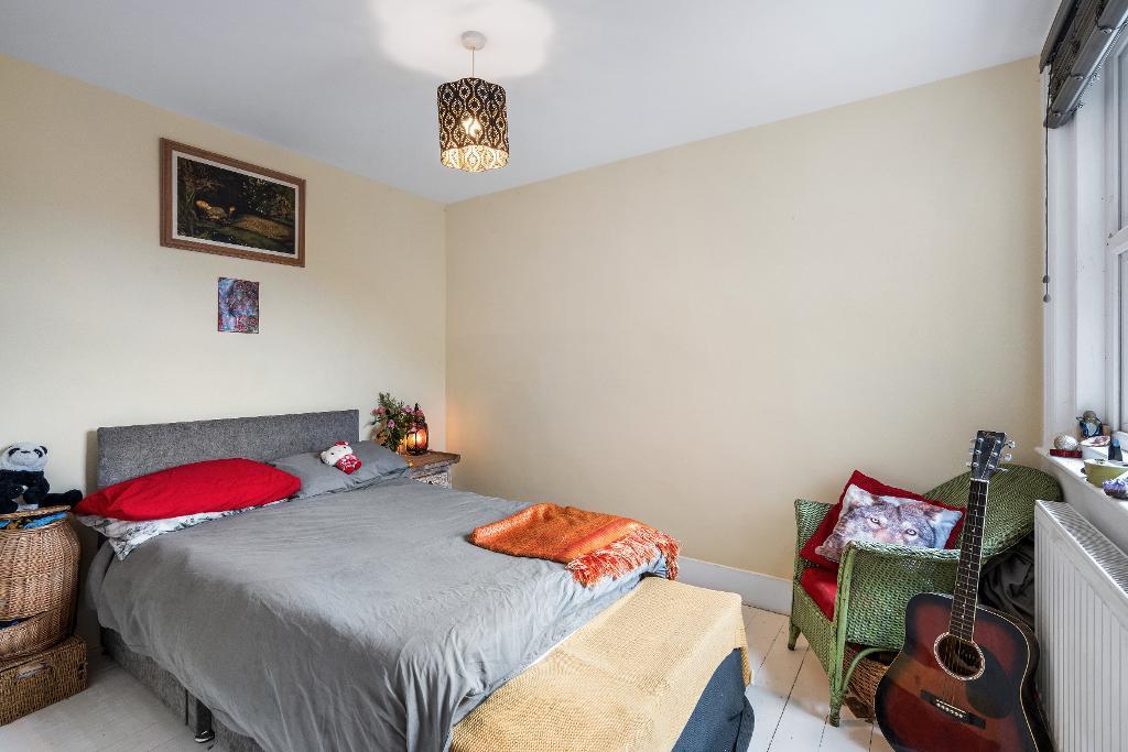 1 Bedroom Flat for Sale in Seaford, BN25 3QD