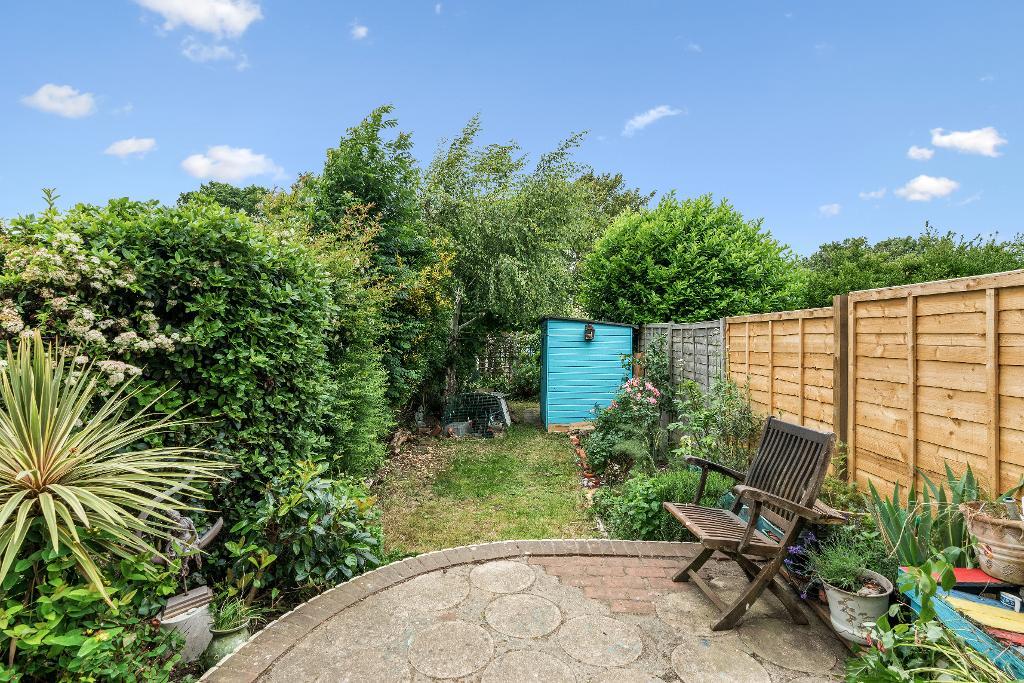 1 Bedroom Flat for Sale in Seaford, BN25 3QD