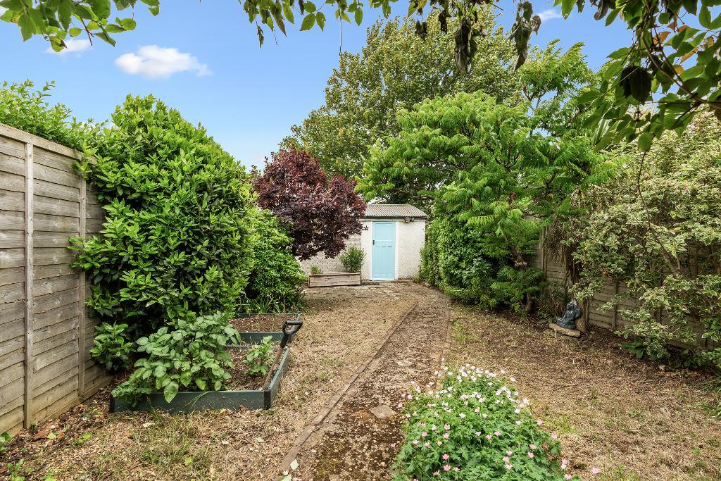 1 Bedroom Flat for Sale in Seaford, BN25 3QD