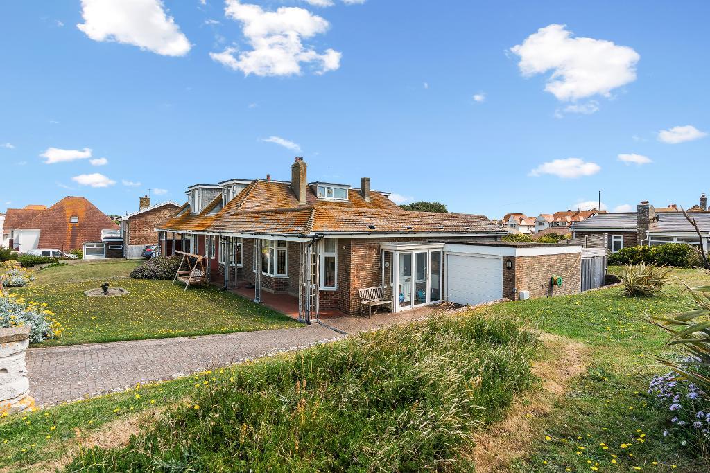 3 Bedroom Flat for Sale in Seaford, BN25 1BH