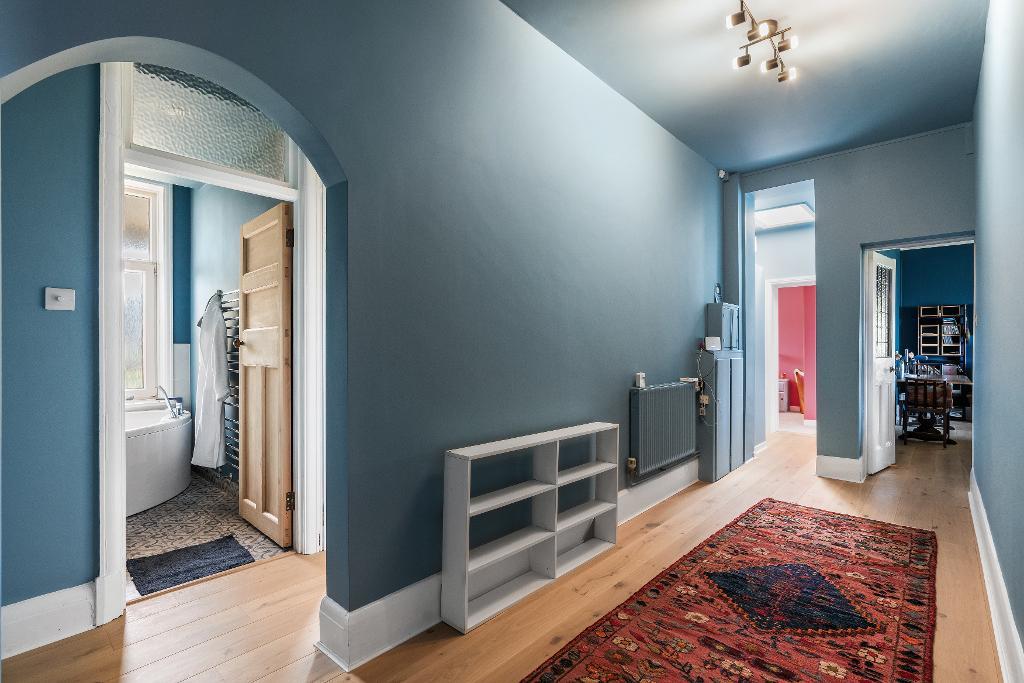 3 Bedroom Flat for Sale in Seaford, BN25 1BH