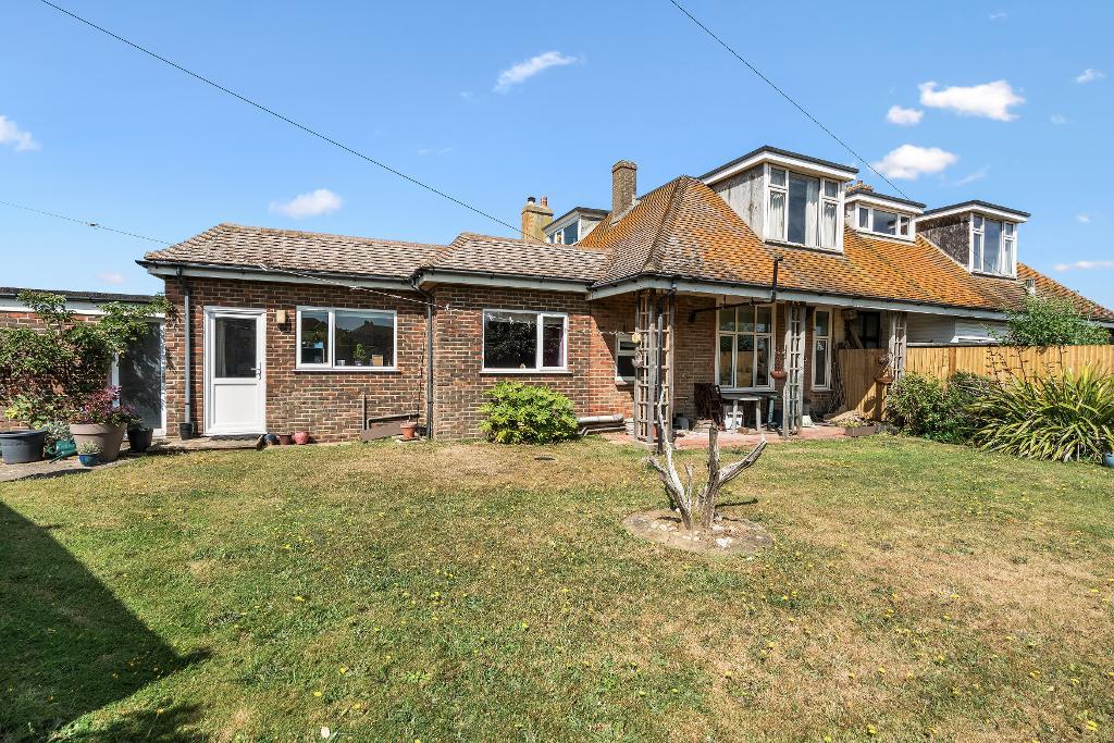 3 Bedroom Flat for Sale in Seaford, BN25 1BH