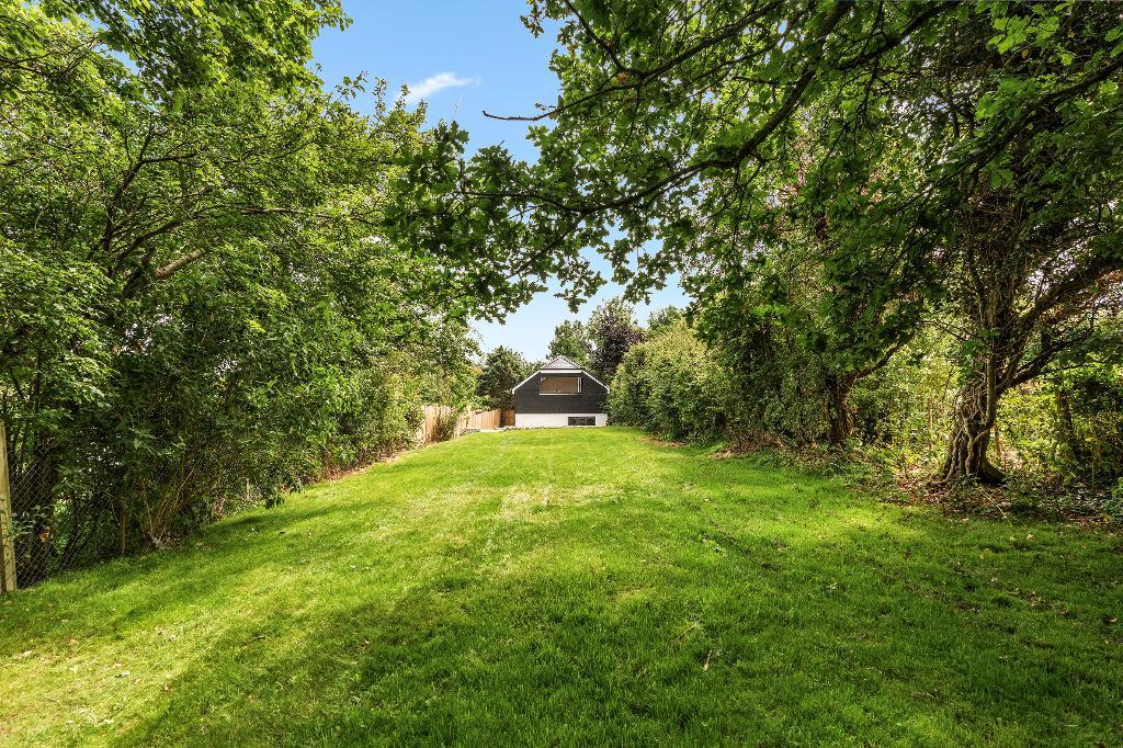 2 Bedroom House for Sale in Berwick, BN26 6SZ