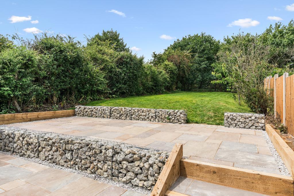 2 Bedroom House for Sale in Berwick, BN26 6SZ