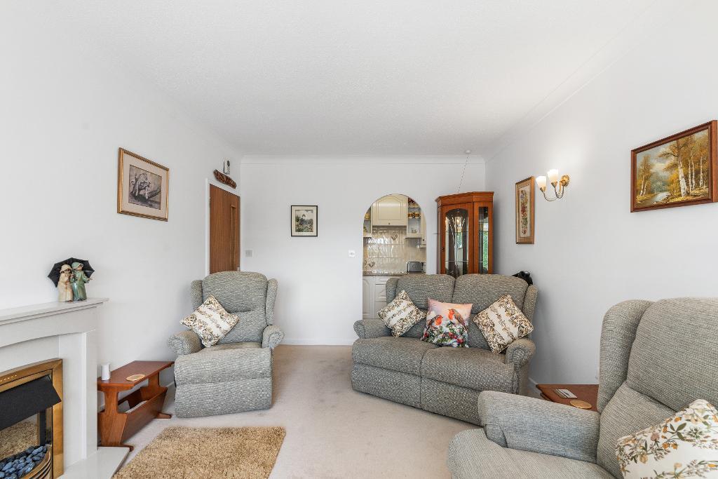 1 Bedroom Retirement flat for Sale in Seaford, BN25 4QQ