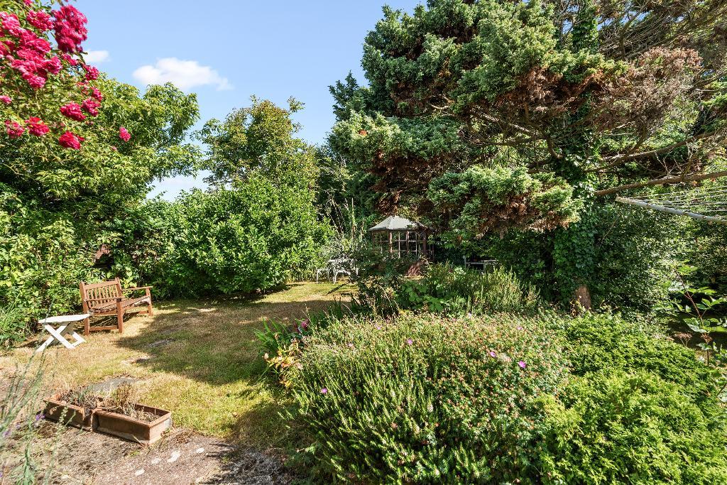 3 Bedroom House for Sale in Seaford, BN25 2LU