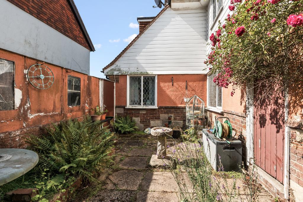 3 Bedroom House for Sale in Seaford, BN25 2LU