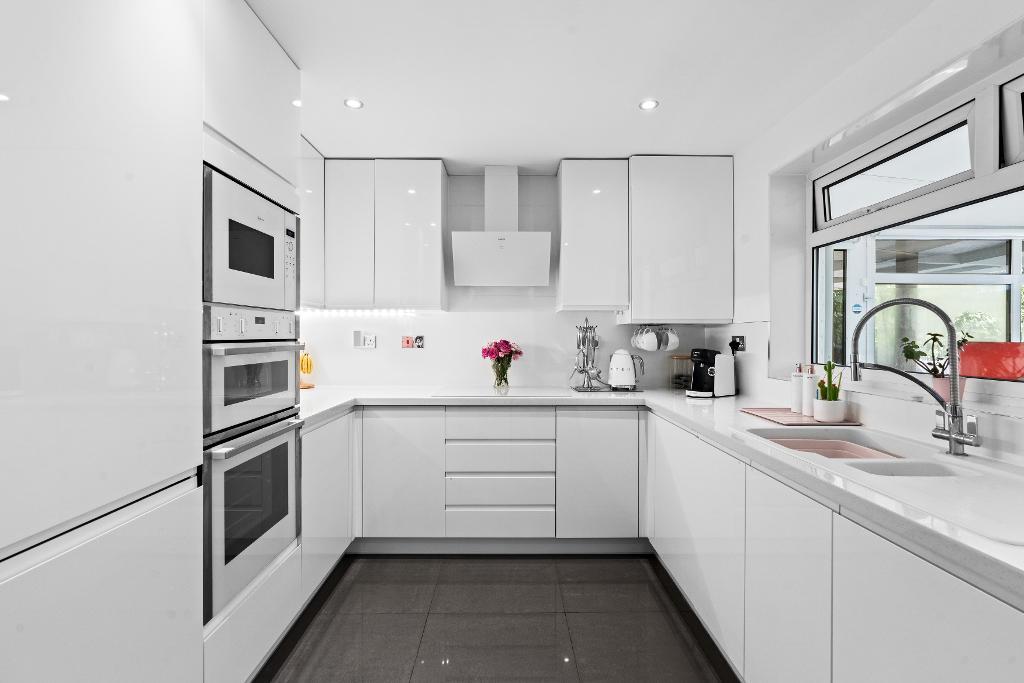 2 Bedroom House for Sale in Seaford, BN25 3EQ