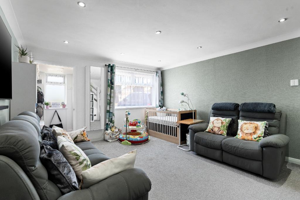 2 Bedroom House for Sale in Seaford, BN25 3EQ