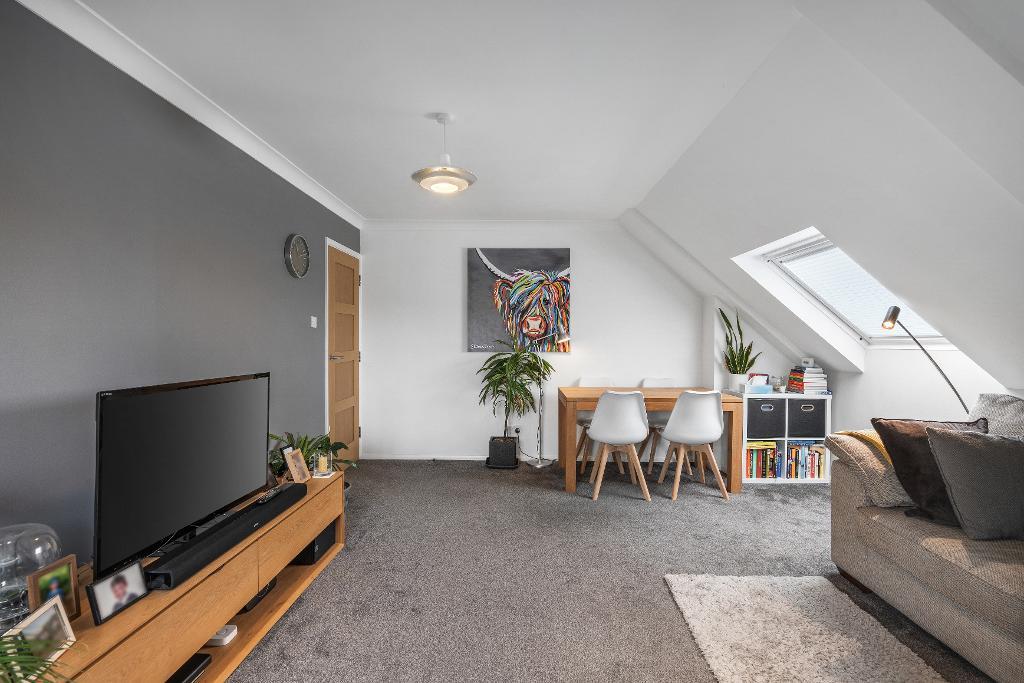 2 Bedroom Flat for Sale in Seaford, BN25 1TU