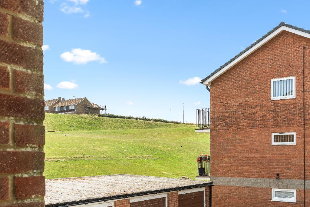 2 Bedroom Flat for Sale in Seaford, BN25 2PA