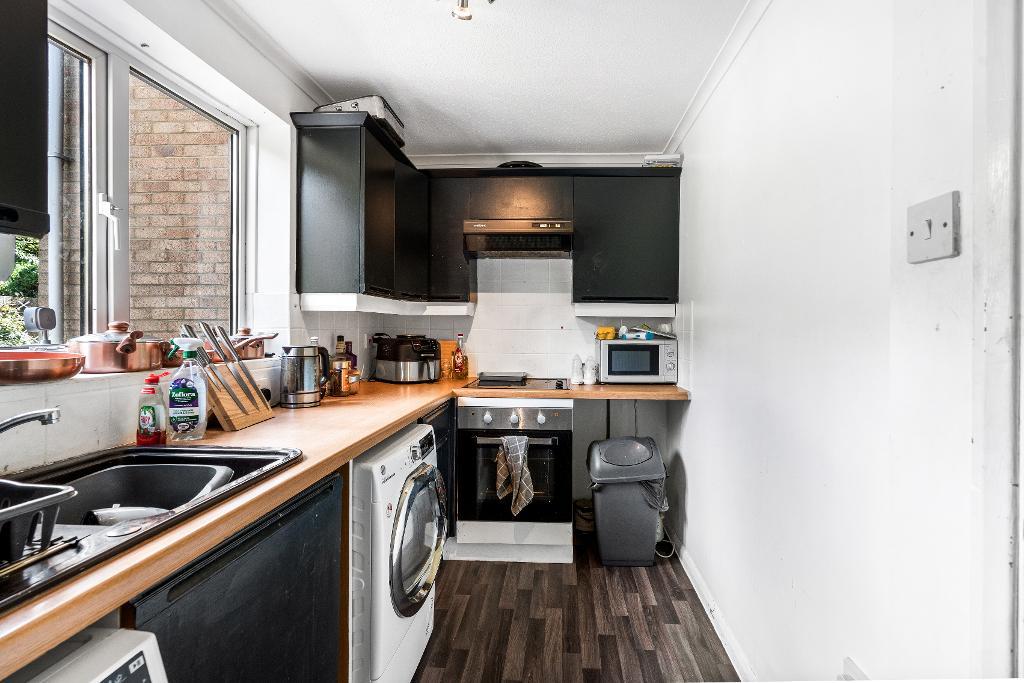 2 Bedroom House for Sale in Seaford, BN25 2DY