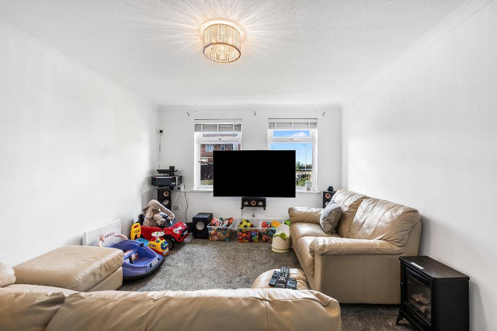 2 Bedroom House for Sale in Seaford, BN25 2DY