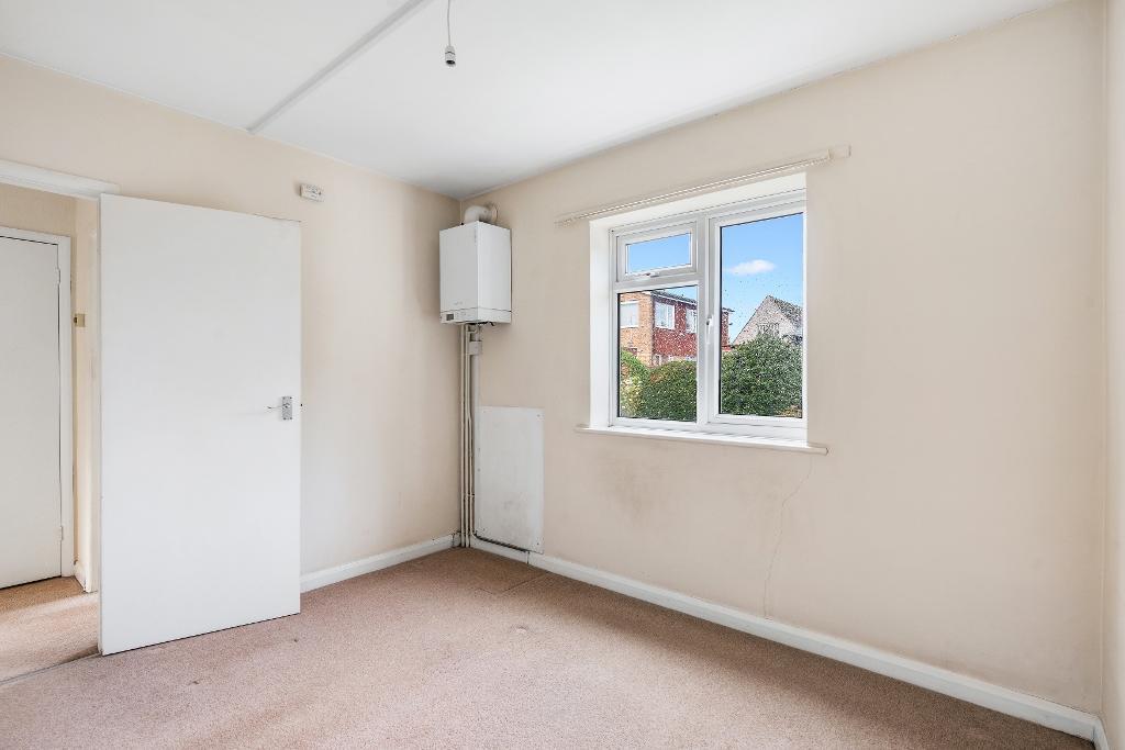 2 Bedroom Flat for Sale in Polegate, BN26 5BY