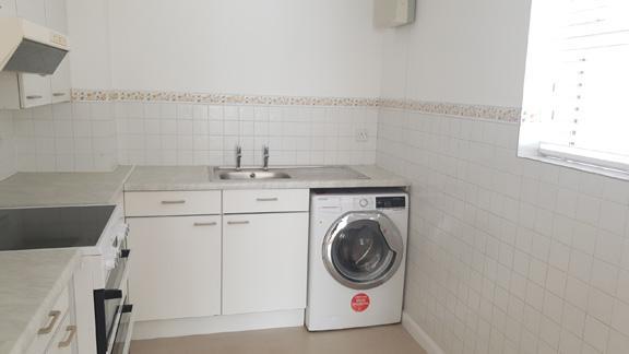 2 Bedroom Flat to Rent in Seaford, BN25 1AW