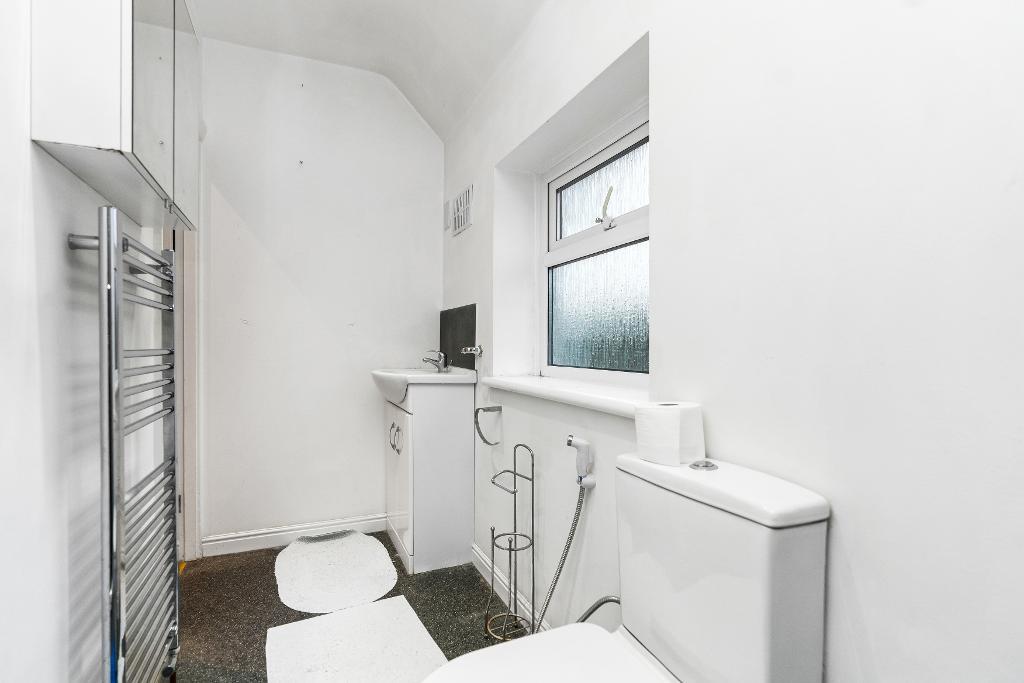 3 Bedroom House for Sale in Seaford, BN25 3HB