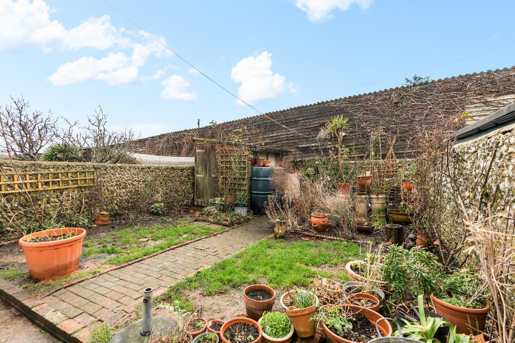 5 Bedroom House for Sale in Seaford, BN25 1AH