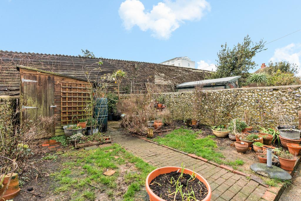 5 Bedroom House for Sale in Seaford, BN25 1AH