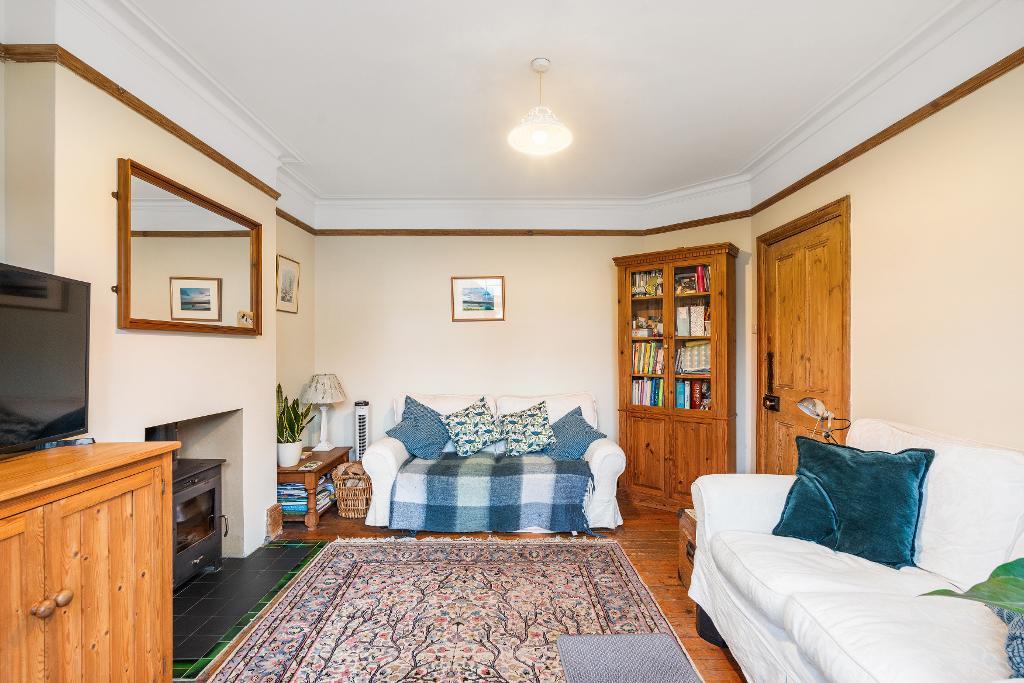 5 Bedroom House for Sale in Seaford, BN25 1AH